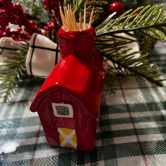 NWOT-Red Barn Toothpick Holder - Picture 2 of 3
